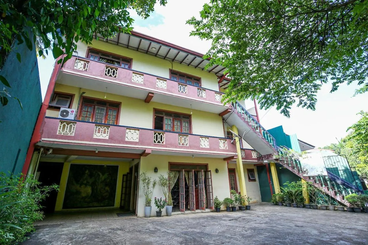 Oyo 433 Paradise Resort Kandy Hotel